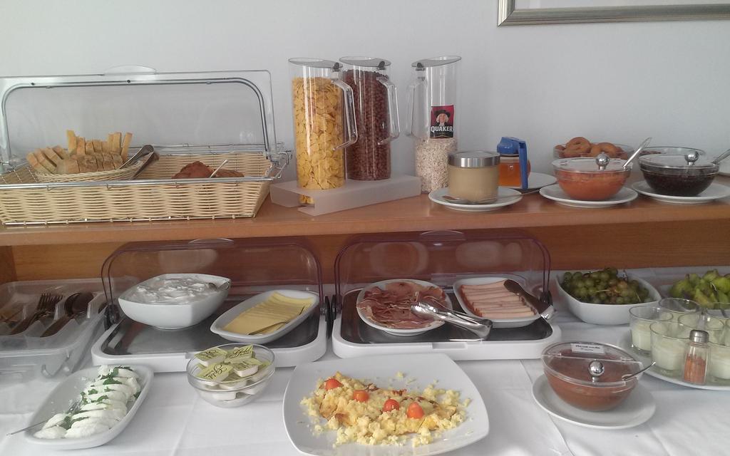 Kini Blue Harmony Hotel מראה חיצוני תמונה