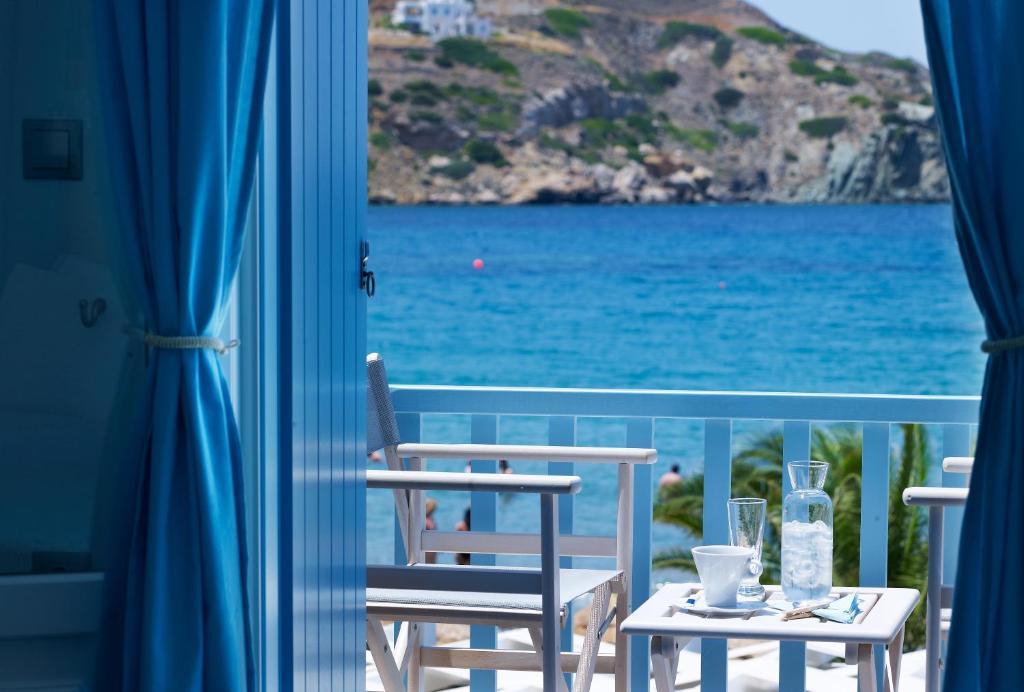 Kini Blue Harmony Hotel מראה חיצוני תמונה