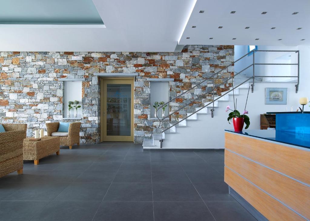 Kini Blue Harmony Hotel מראה חיצוני תמונה