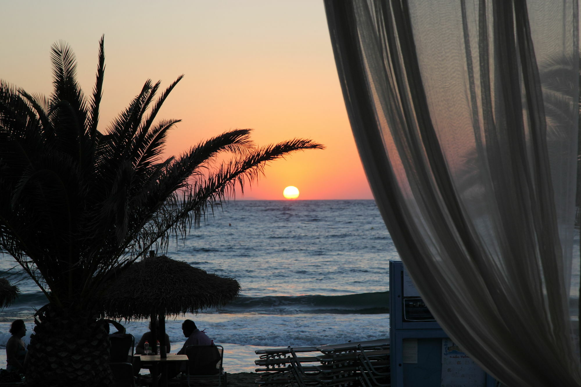 Kini Blue Harmony Hotel מראה חיצוני תמונה