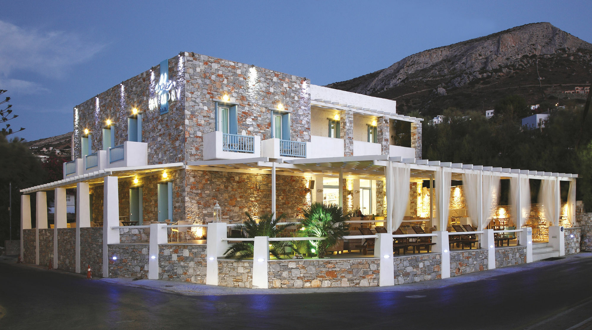 Kini Blue Harmony Hotel מראה חיצוני תמונה
