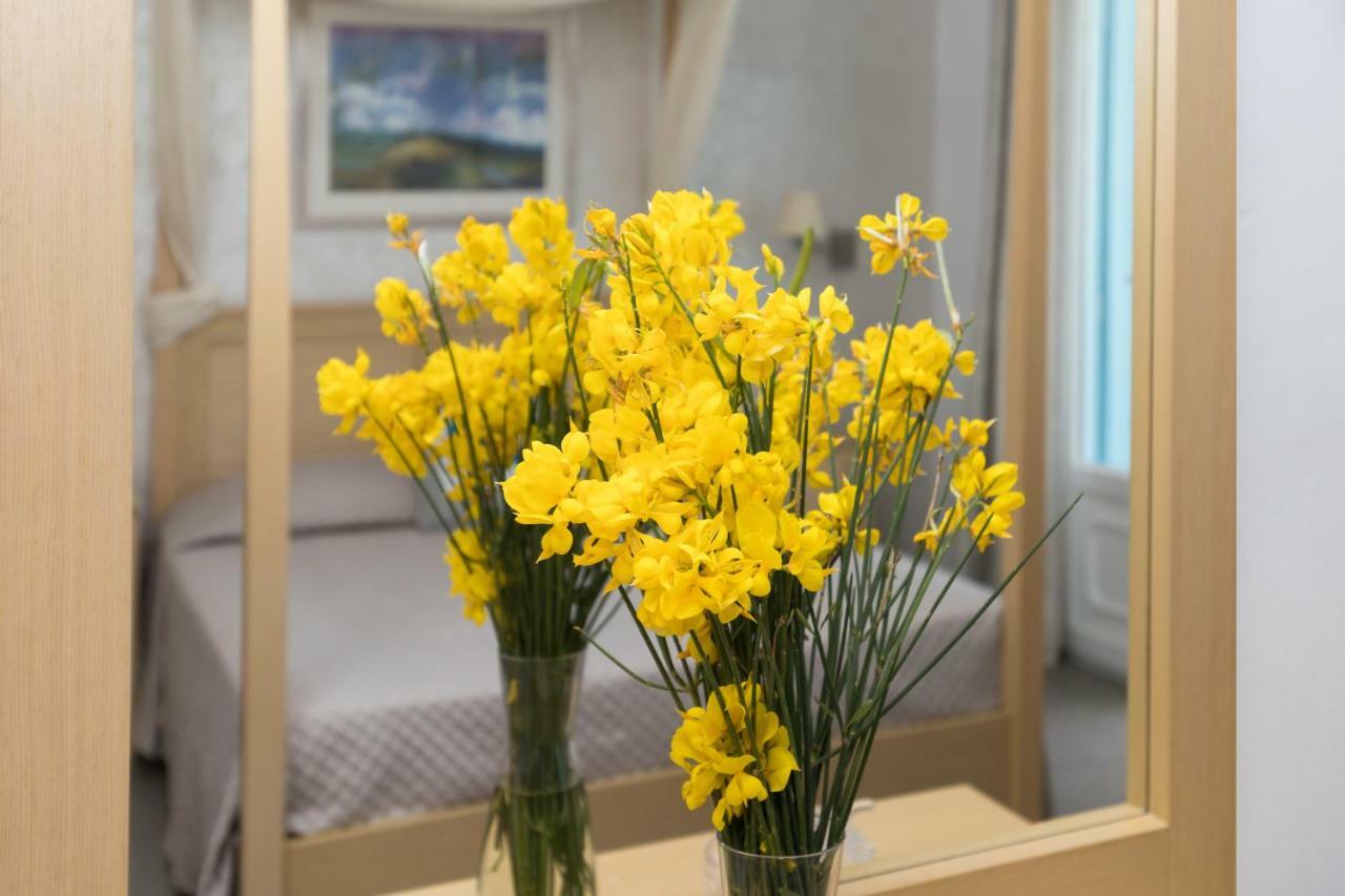 Kini Blue Harmony Hotel מראה חיצוני תמונה